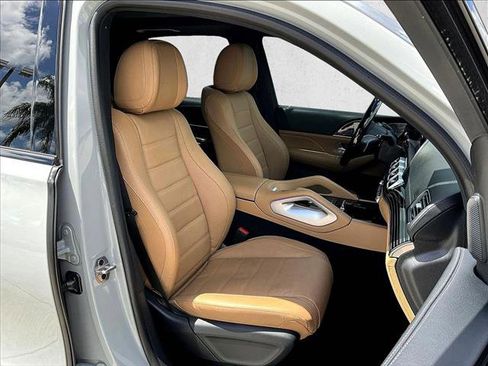 Used 2024 Mercedes-Benz GLE 450 4MATIC image 9