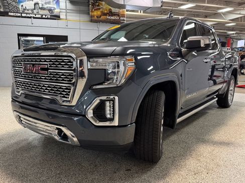 Used 2019 GMC Sierra 1500 Denali w/ Denali Ultimate Package AWD/4WD image 3
