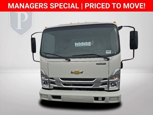 New 2025 Chevrolet Low Cab Forward image 12