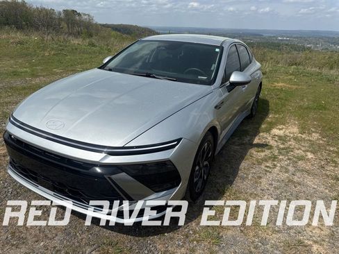 Used 2025 Hyundai Sonata SEL image 1