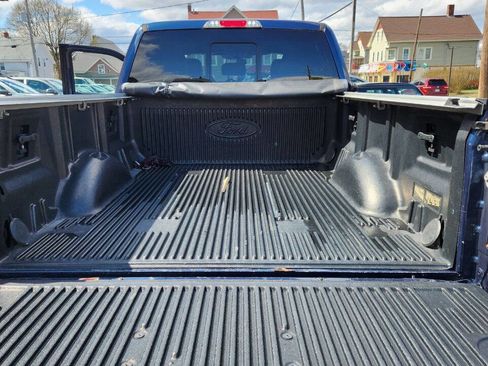 Used 2015 Ford F150 Platinum w/ Trailer Tow Package image 18