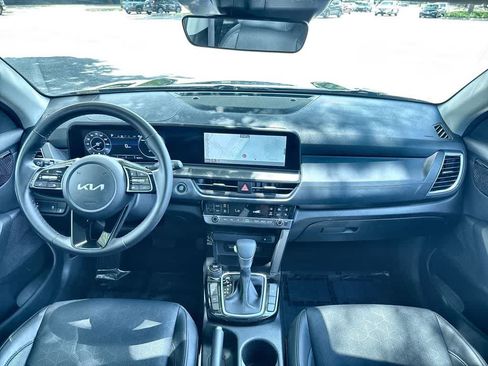 Certified 2024 Kia Seltos EX FWD image 24