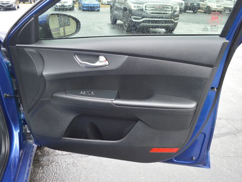 Used 2020 Kia Forte LXS image 18