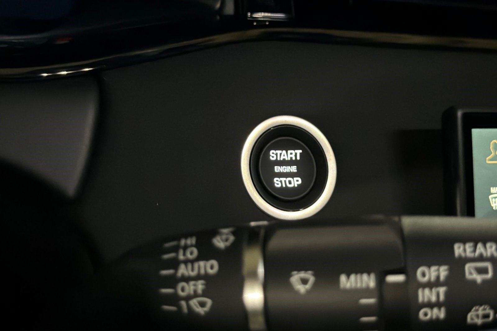 New 2026 Land Rover Range Rover Evoque S AWD/4WD image 16