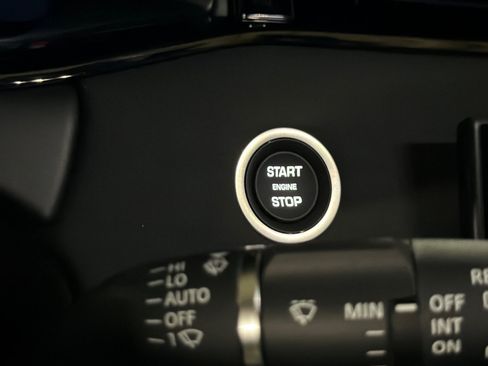 New 2026 Land Rover Range Rover Evoque S AWD/4WD image 16