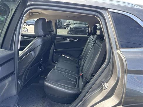 Used 2023 Lincoln Nautilus AWD w/ Premium Package image 8