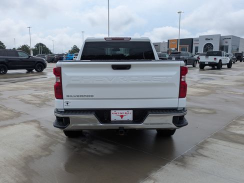 Used 2025 Chevrolet Silverado 1500 W/T w/ WT Value Package AWD/4WD image 4