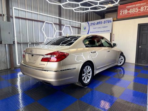 Used 2012 Hyundai Genesis 3.8 image 27