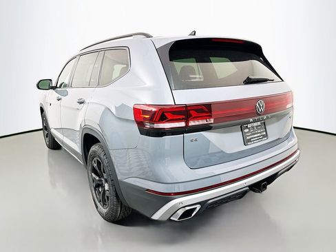 New 2026 Volkswagen Atlas Peak Edition AWD/4WD image 5