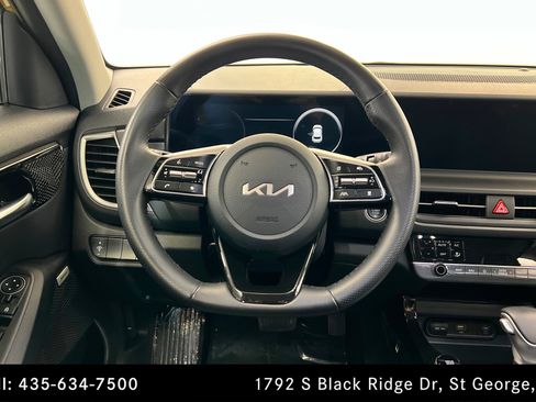 Used 2024 Kia Seltos SX w/ SX Sunroof Package image 12