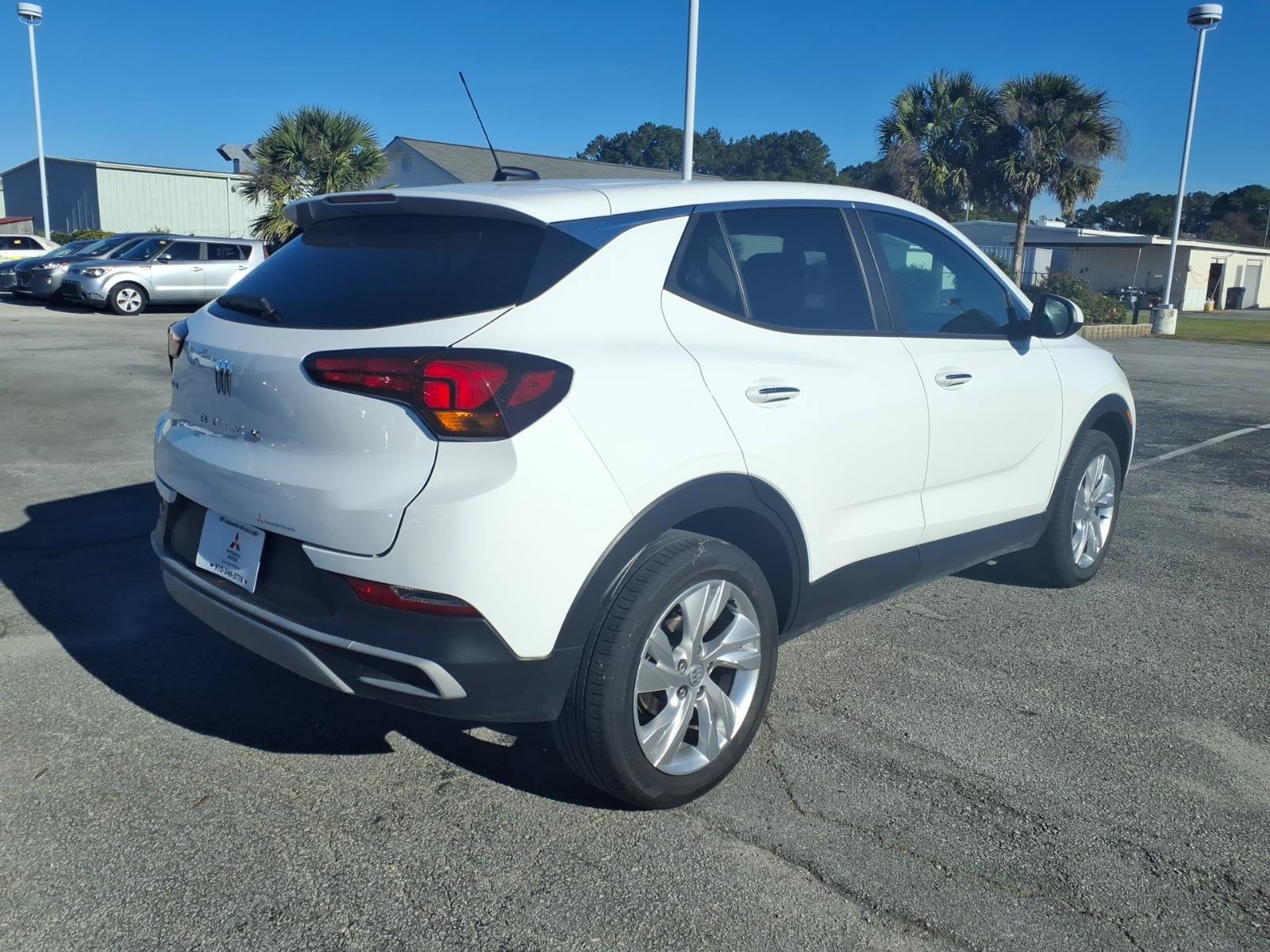 Used 2025 Buick Encore GX Preferred AWD/4WD image 2