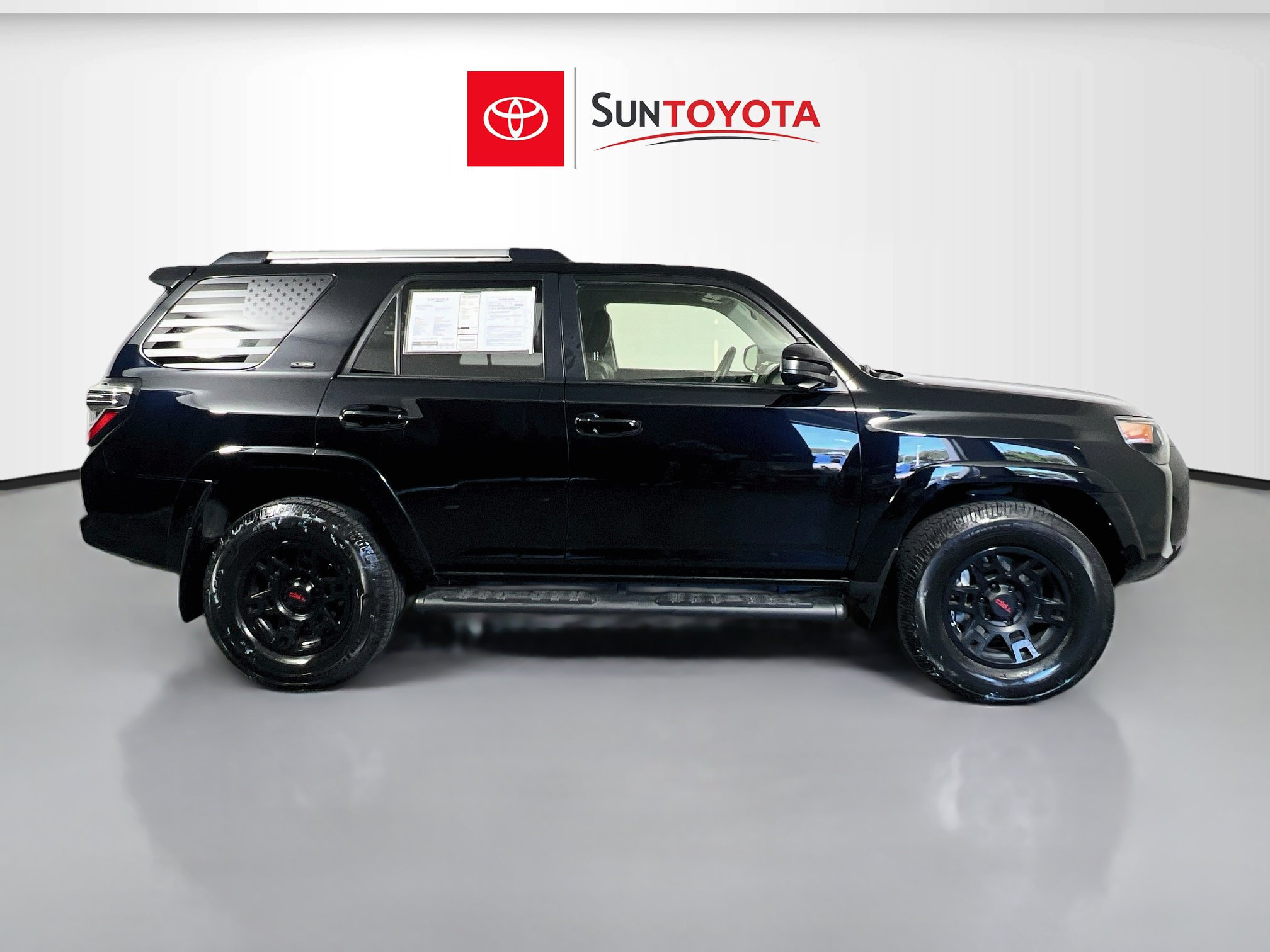 Used 2021 Toyota 4Runner SR5 RWD image 2