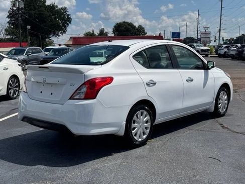 Used 2019 Nissan Versa SV FWD image 5