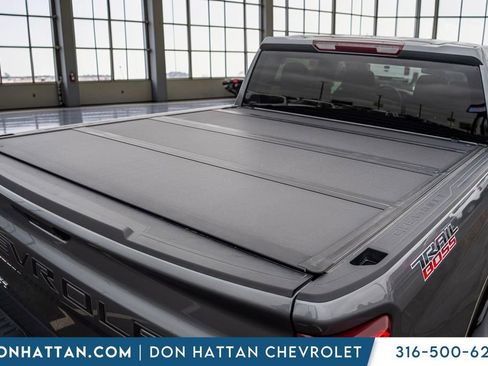 Used 2021 Chevrolet Silverado 1500 Custom Trail Boss AWD/4WD image 31