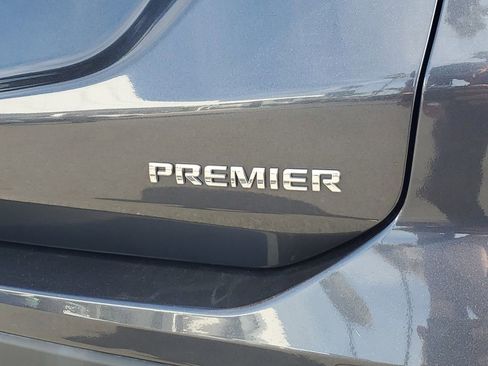 Used 2022 Chevrolet Equinox Premier image 7