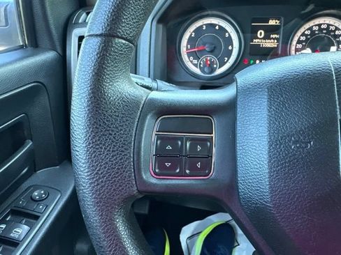 Used 2014 RAM 1500 Express RWD image 20