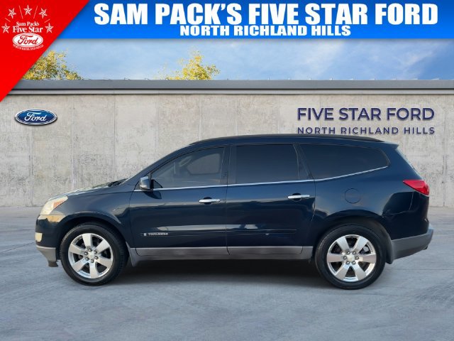 Used 2009 Chevrolet Traverse LT w/ California Edition Package FWD image 6