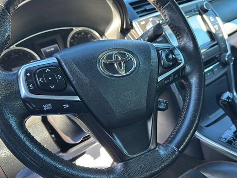 Used 2015 Toyota Camry XSE w/ Advanced Technology Package image 6