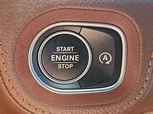 Used 2024 Mercedes-Benz GLE 350 4MATIC image 20