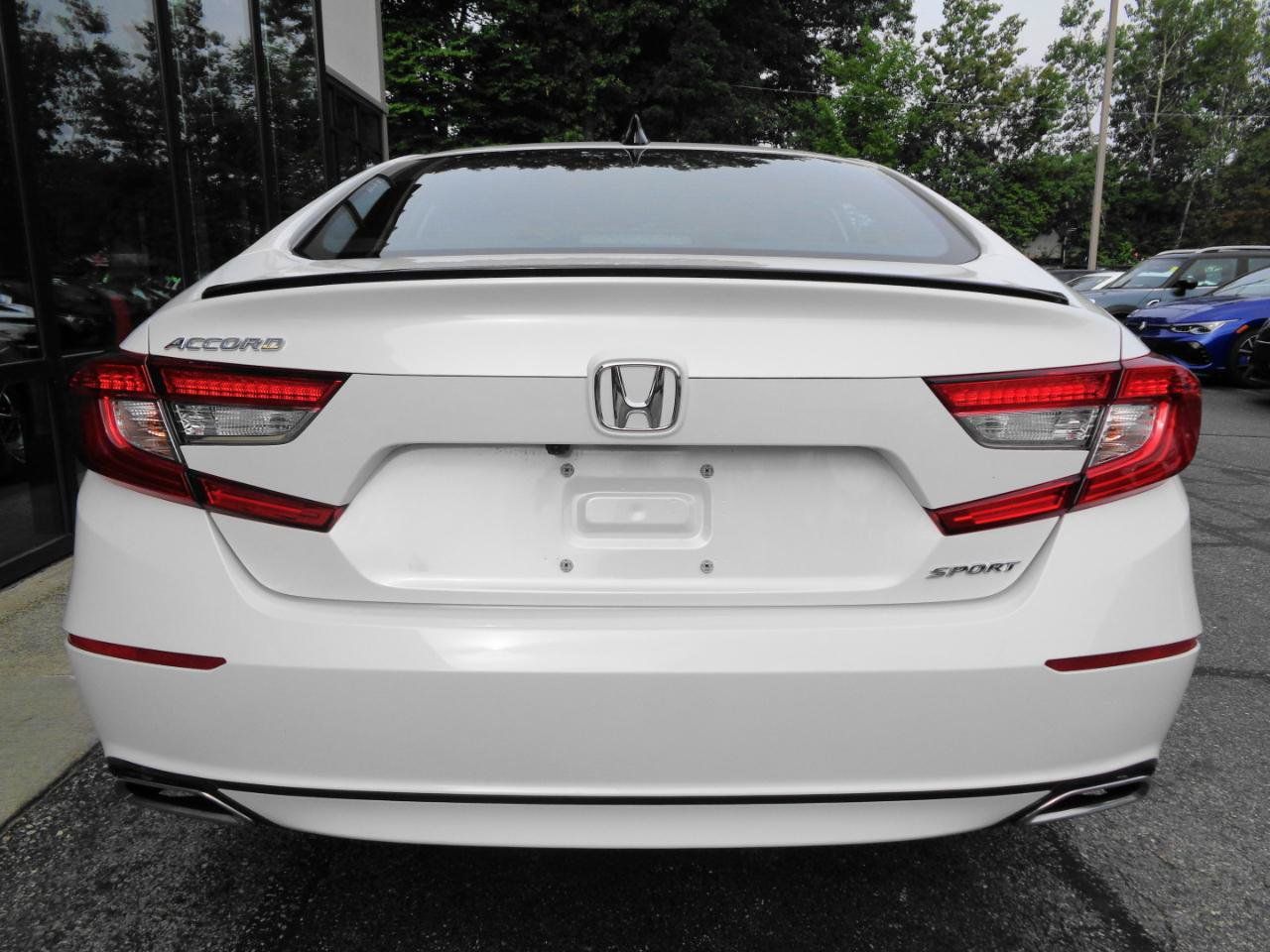 Used 2022 Honda Accord Sport image 6