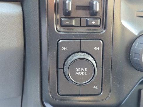 Used 2025 Ford F250 XLT image 22
