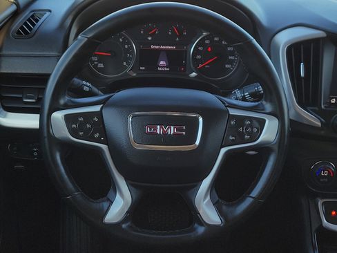 Used 2023 GMC Terrain SLT image 13