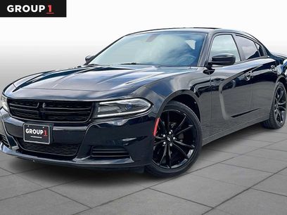 Used 2017 Dodge Charger SE w/ Blacktop Package