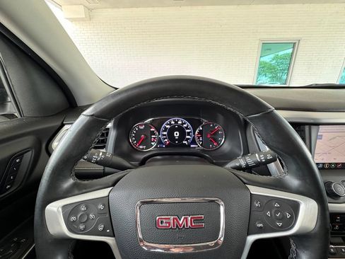 Used 2023 GMC Acadia SLT w/ Elevation Edition FWD image 36