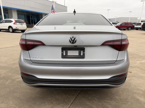 Used 2024 Volkswagen Jetta S image 6