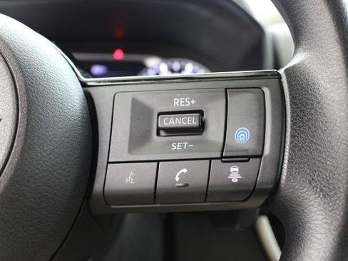Certified 2022 Nissan Rogue SV FWD image 26
