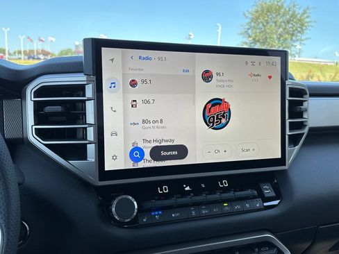 New 2026 Toyota Tundra Limited AWD/4WD image 19