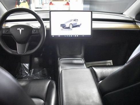 Used 2023 Tesla Model Y Long Range image 13