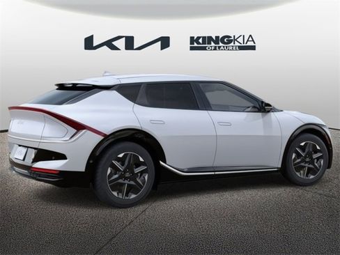 New 2025 Kia EV6 Wind image 7