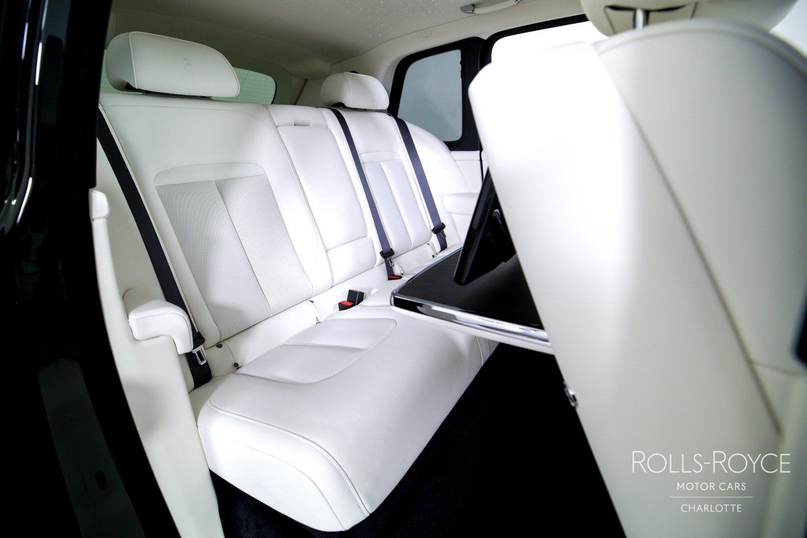 New 2026 Rolls-Royce Cullinan AWD/4WD image 30