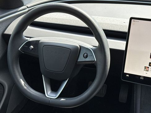 Used 2025 Tesla Model 3 Long Range RWD image 13