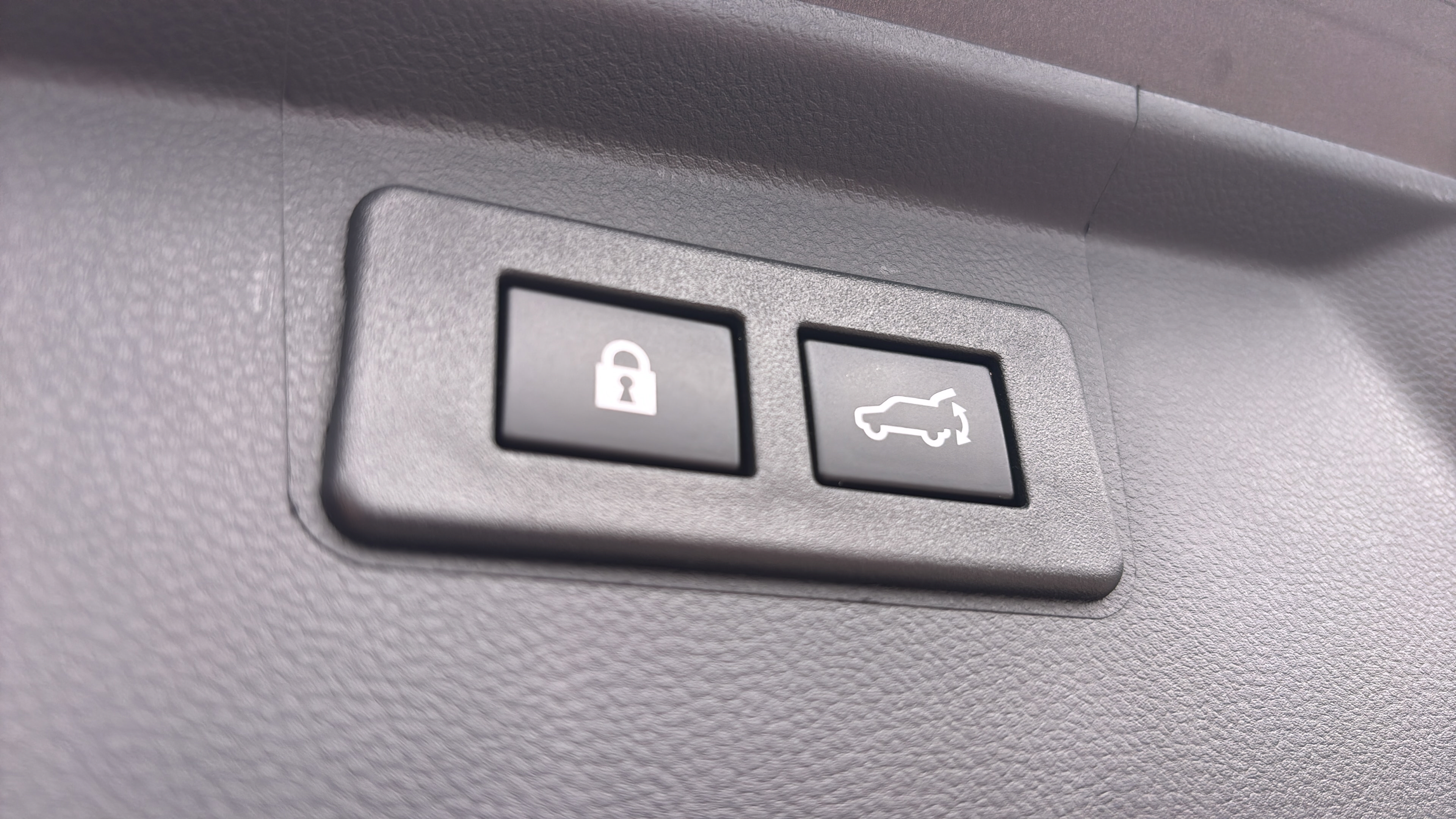 Used 2023 Subaru Outback Touring AWD/4WD image 12