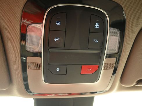 Used 2022 Hyundai Santa Fe SEL image 23