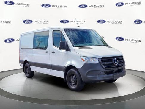Used 2021 Mercedes-Benz Sprinter 1500 image 7