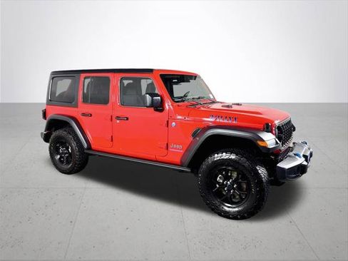 Certified 2024 Jeep Wrangler Unlimited AWD/4WD image 5