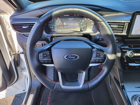Certified 2023 Ford Explorer ST-Line w/ Class IV Trailer Tow Package image 26