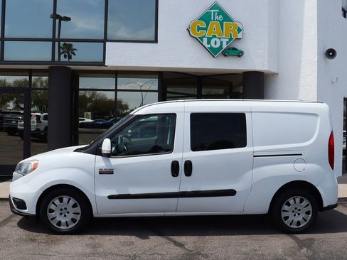 Used 2019 RAM ProMaster City Tradesman SLT image 9