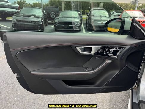 Used 2016 Jaguar F-TYPE R AWD/4WD image 22