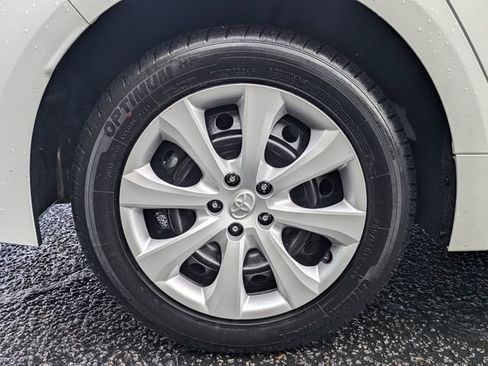 Used 2024 Toyota Corolla LE image 11