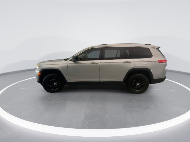 Used 2021 Jeep Grand Cherokee L Laredo w/ Luxury Tech Group I AWD/4WD image 9