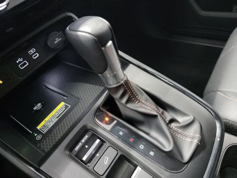 Used 2024 Honda CR-V Sport Touring image 27