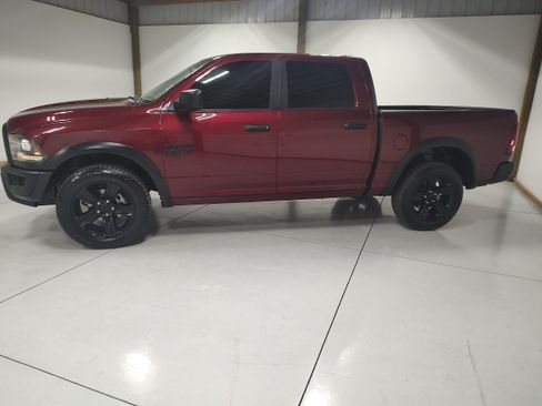 Used 2024 RAM 1500 Warlock AWD/4WD image 4