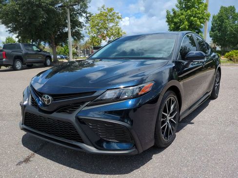 Used 2021 Toyota Camry SE w/ Cold Weather Package AWD/4WD image 2