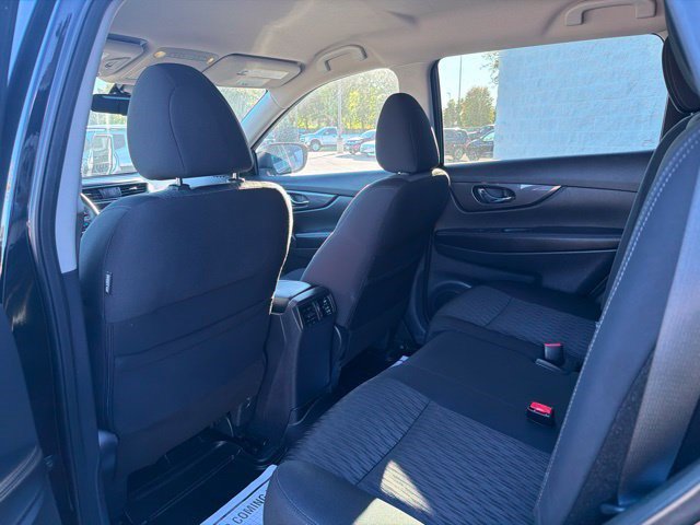 Used 2019 Nissan Rogue SV w/ Premium Package AWD/4WD image 14