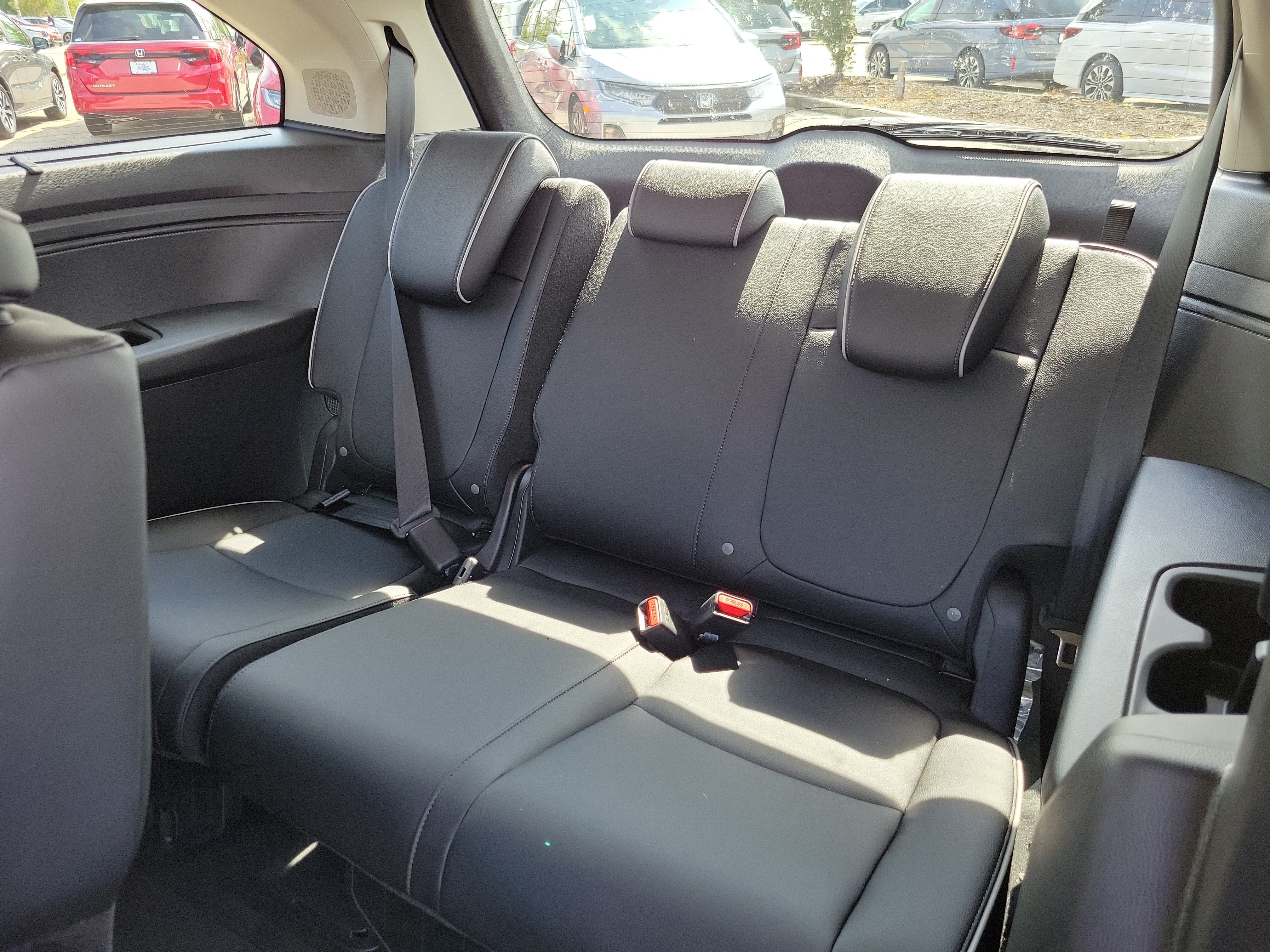 New 2027 Honda Odyssey Elite image 14