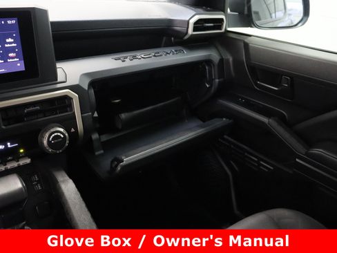 Certified 2025 Toyota Tacoma SR image 21